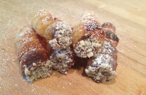 Cannoli ripieni di Nutella